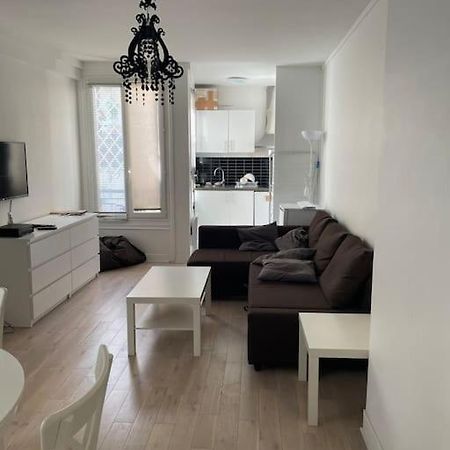 Appartamento Paris 8Th, Bright, Very Good Location Esterno foto