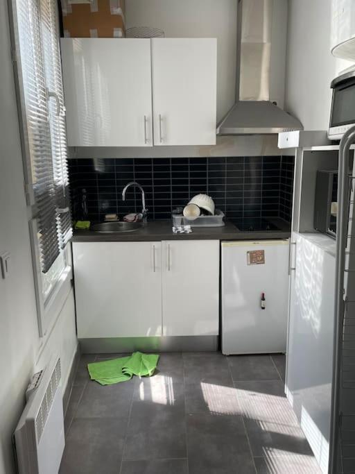 Appartamento Paris 8Th, Bright, Very Good Location Esterno foto