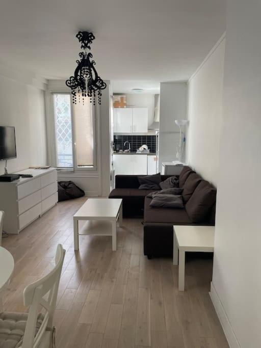 Appartamento Paris 8Th, Bright, Very Good Location Esterno foto